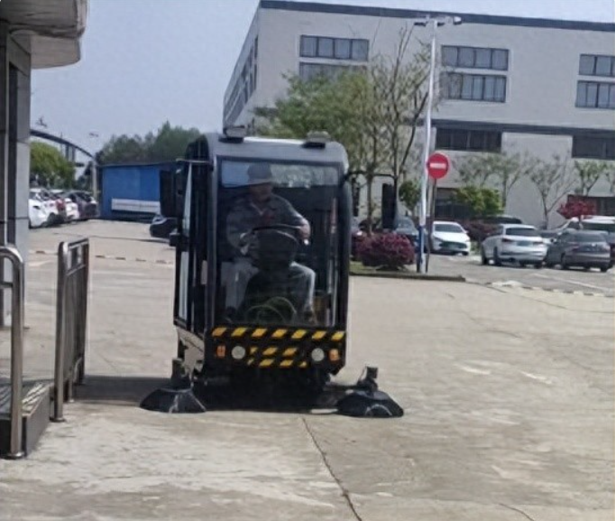 上海保洁托管服务公司